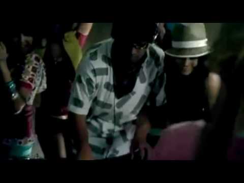 Vanessa Hudgens Ft.The Jonas Brothers - Starstruck