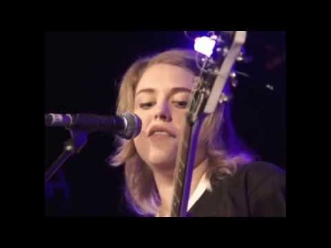 THEE DAGGER DEBS - Ain't Worth The Time (LIVE at The Lexington)