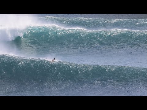 Huge Set Breaks On Outside Reef (Opening Scene) – Uluwatu