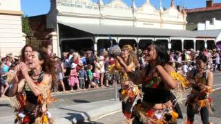 preview picture of video 'Beechworth Golden Horseshoes Festival'