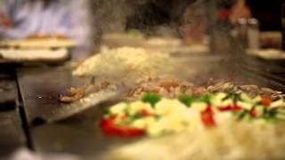 preview picture of video 'Hibachi Chef cooking Shrimp, Lobster, Seafood, and vegetables at Sakura in Vienna, Virginia'