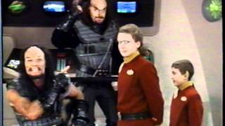 Heads up: The first minute-and-a-half is an intro by Gene Roddenberry (wait for the hilarious boom in the frame at 0:33) and a "rehearsal" with Leonard Nimoy and William Shatner.