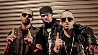 Wisin &amp; Yandel Abusadora Official  La Revolucion 2009