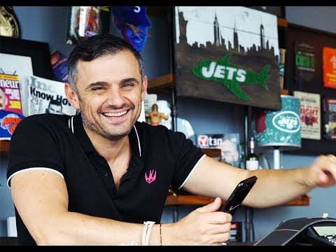 ENTREPRENEURSHIP 101 - WHAT THE GARYVEE SCHOOL WOULD LOOK LIKE | DAILYVEE 273