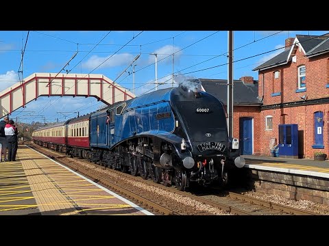 Trains around Newcastle including rare 9 loco move and 60007 in steam