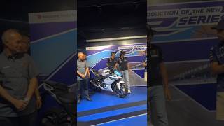 Download lagu YAMAHA YZF R-25 UNVEILED IN MALAYSIA | #yamaha #r25 #r25malaysia #launched #shorts mp3