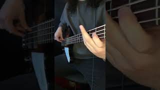 Download lagu Michael Jackson - Billie Jean (Bass Guitar Cover) mp3