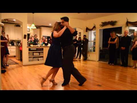 Ney Melo and Jennifer Bratt's performance on Di'Sarli's No Esta