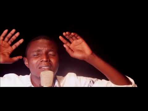 SENGA UNIHONGOZE "cover" By frère Dieu Merci mande
