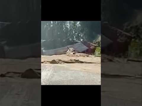 Carreta tombada interrompe totalmente a SC-160 em Serra Alta