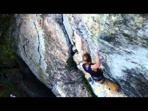 Federica Mingolla climbs Quarto potere, 8b