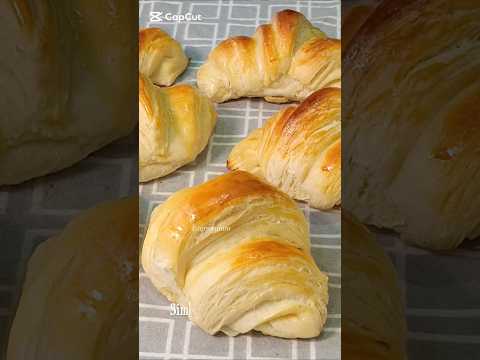Croissants 🥐#shortsfeed #trending #food #shortsviral #snacks #shorts #ytshorts #short #yt #ytviral