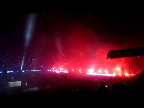 "Corazón Alianza Lima, corazón para ganar, a La Victoria volveremos para verte campeonar (8)" Barra: Comando SVR &bull; Club: Alianza Lima