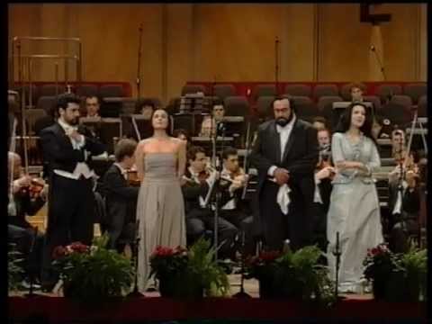 Angela Gheorghiu/Luciano Pavarotti - Modena, 2001 - LIVE IN CONCERT