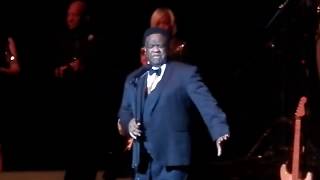 Legendary Al Green - &quot;Everything&#39;s Gonna Be Alright&quot; (LIVE)