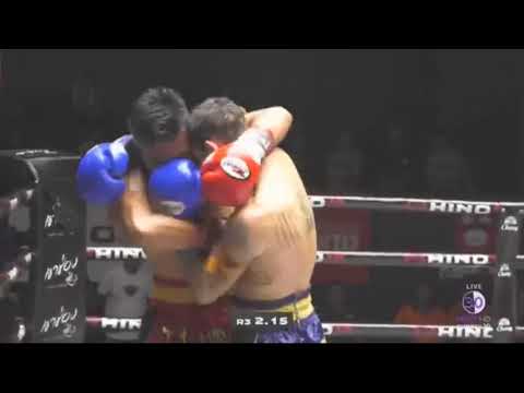 Lumpinee: Talaytong Sor Thanapet vs Chad collins