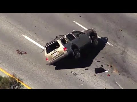 download lagu mp3 mp4 Persecuciones De Autos, download lagu Persecuciones De Autos gratis, unduh video klip Persecuciones De Autos
