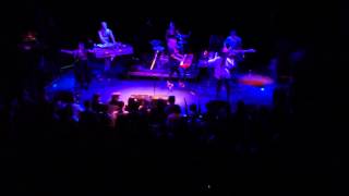 Darken her horse, by Austra