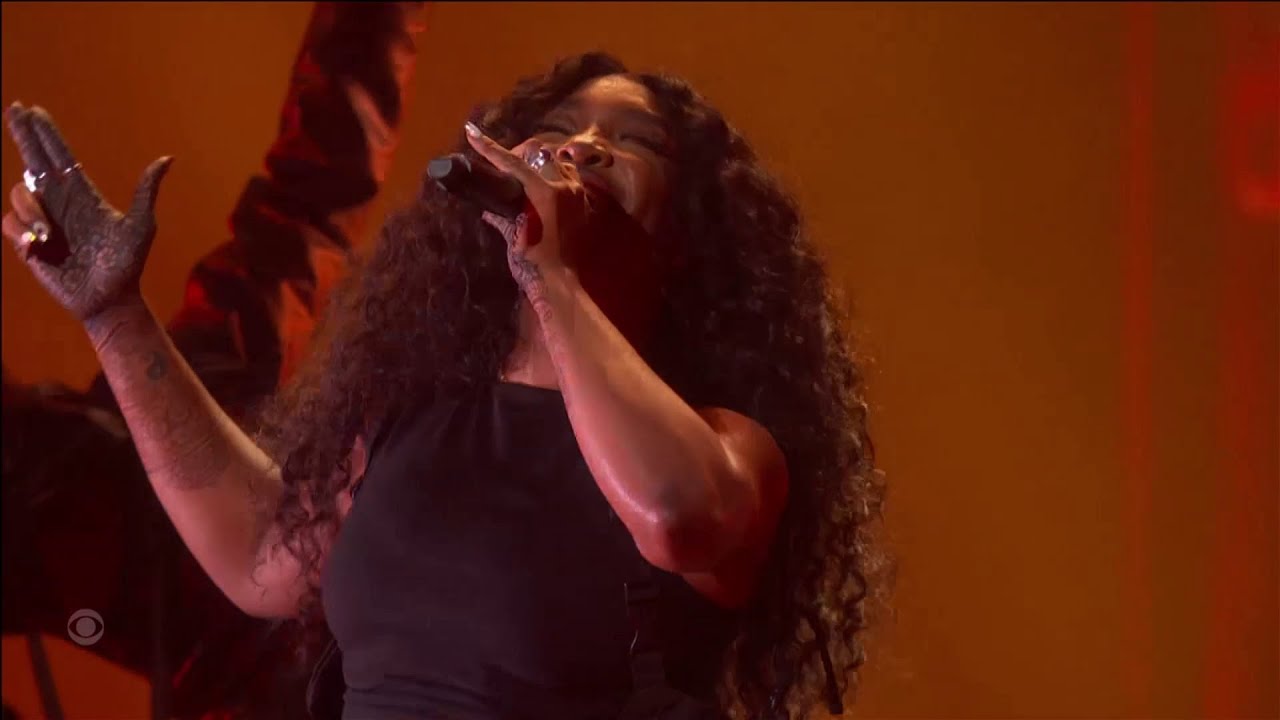 SZA - Kill Bill Grammy Performance