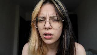 Yena Smoking Session – Coughing, Spitting and Dangling