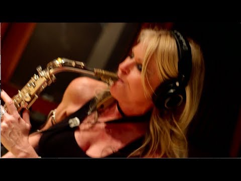 Mindi Abair and The Boneshakers Pretty Good For A Girl featuring Joe Bonamassa - The Making Of