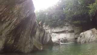 preview picture of video 'Warren Falls VT: GoPro HD Hero 2- Cliff Jumping'