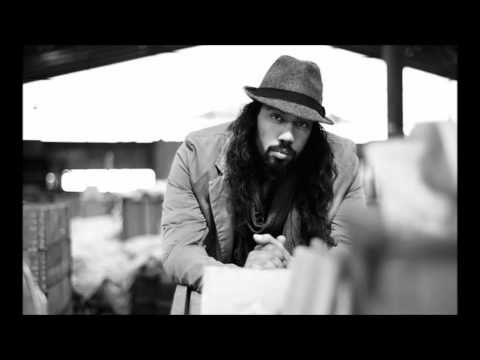 Freestyle   King Kool Savas VS  Samy Deluxe