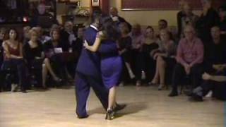 Marco Palladino y Luna Palacios -Milano-1 Nov 2009