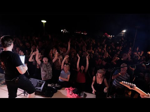 Veselé hodování, tancovačka, pořádný bigbít i křest alba