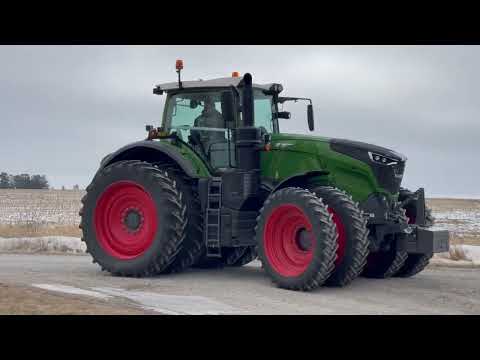 2018 Fendt 1038 Vario MFWD Tractor