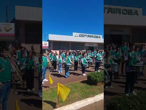 Banda marcial municipal de Alecrim-RS, encerrou a programação do desfile cívico