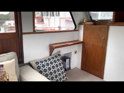 Sokaris - 2 bedroom boat on London mooring for sale.