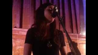 Julia Holter - World (Live @ Cecil Sharp House, London, 20/08/13)