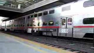 preview picture of video 'Caltrain at Millbrae station'