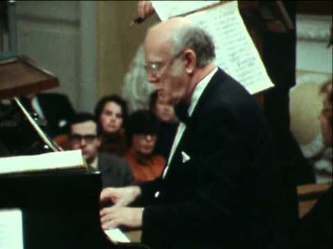 S.Richter plays Bach Concerto 6  in F major BWV 1057 (1/2)