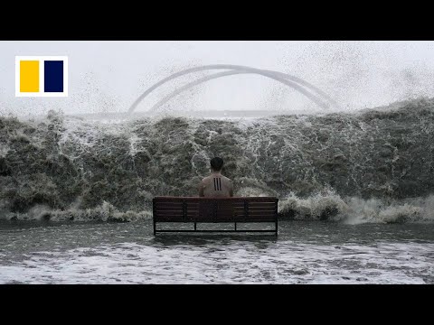 The photographer who snapped the viral man-on-bench photo as Super Typhoon Ragasa hit Hong Kong