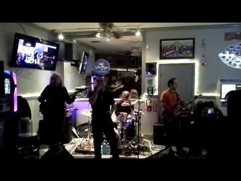 Mark Bettencourt & the Aftermath white room villa Roma