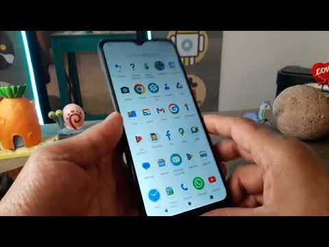 When I make a call, the screen goes black, dark, and I can't hang up. SOLUTION