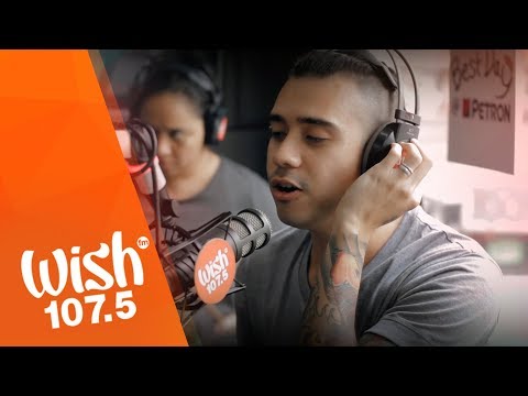 Jason Fernandez performs "Pare Ko" (Eraserheads) LIVE on Wish 107.5 Bus