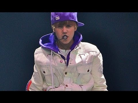 Runaway Love - Justin Bieber (LIVE Performance at Evening News Arena - Throwback Thursday)