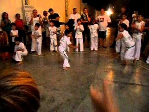 Victor Hugo ( Capoeira ) I
