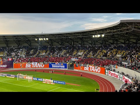 Vacarm creat de suporterii Unuversitatii Cluj pe stadionul din Sibiu. U Cluj vs Sepsi. Cupa Romaniei