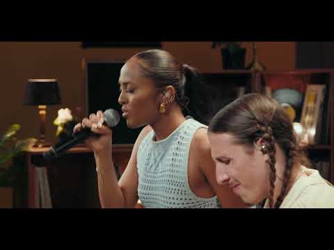 Ginton & Sherefa Yorks - Black Magic Woman (Live Performance)