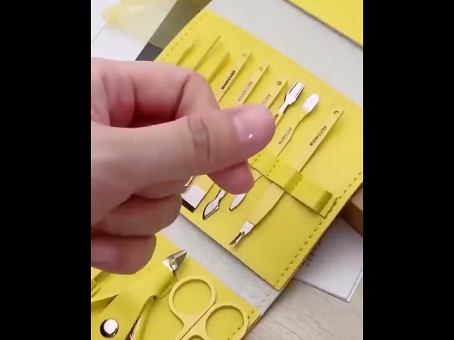 Vídeo relacionado con Wosyoodo Kit de Manicura y Pedicura Profesional 17 en 1, Set de Cortauñas de Acero Inoxidable con Estuche de Viaje Duradero, Portátil para Cuidado en Casa y Viaje, Hombres y Mujeres