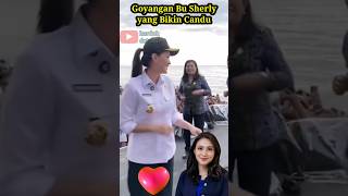 Download lagu Goyangan Bu Sherly Tjoanda Emang Bikin Candu: Gubernur Maluku Utara Sherly Tjoanda Laos mp3 Download lagu Goyangan Bu Sherly Tjoanda Emang Bikin Candu: Gubernur Maluku Utara Sherly Tjoanda Laos mp3