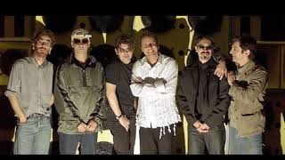 Titãs - &quot;Lugar Nenhum&quot;, part. de Chorão e Andreas Kisser (Áudio), 2001.