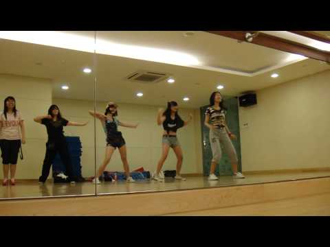 Phatest Dance - Jin Jin teaches "Qing Qun Dou" by Rainie Yang on 22.05.2010