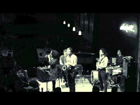 Alicia Steele & The Endeavors - Take A Taste (Live from Dakota Late Night)
