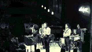 Alicia Steele & The Endeavors - Take A Taste (Live from Dakota Late Night)