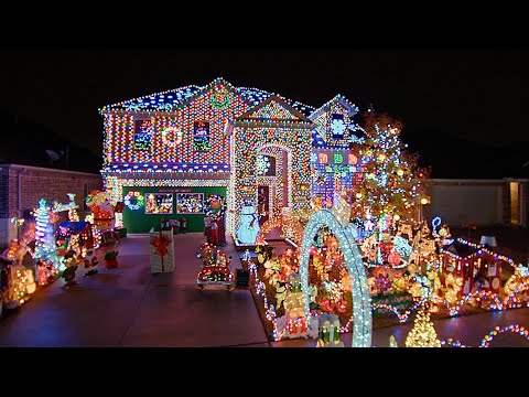 The Burkman Family Display Is Good Enough to Eat - The Great Christmas Light Fight